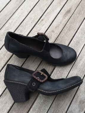 Camper black leather heeled Mary Janes